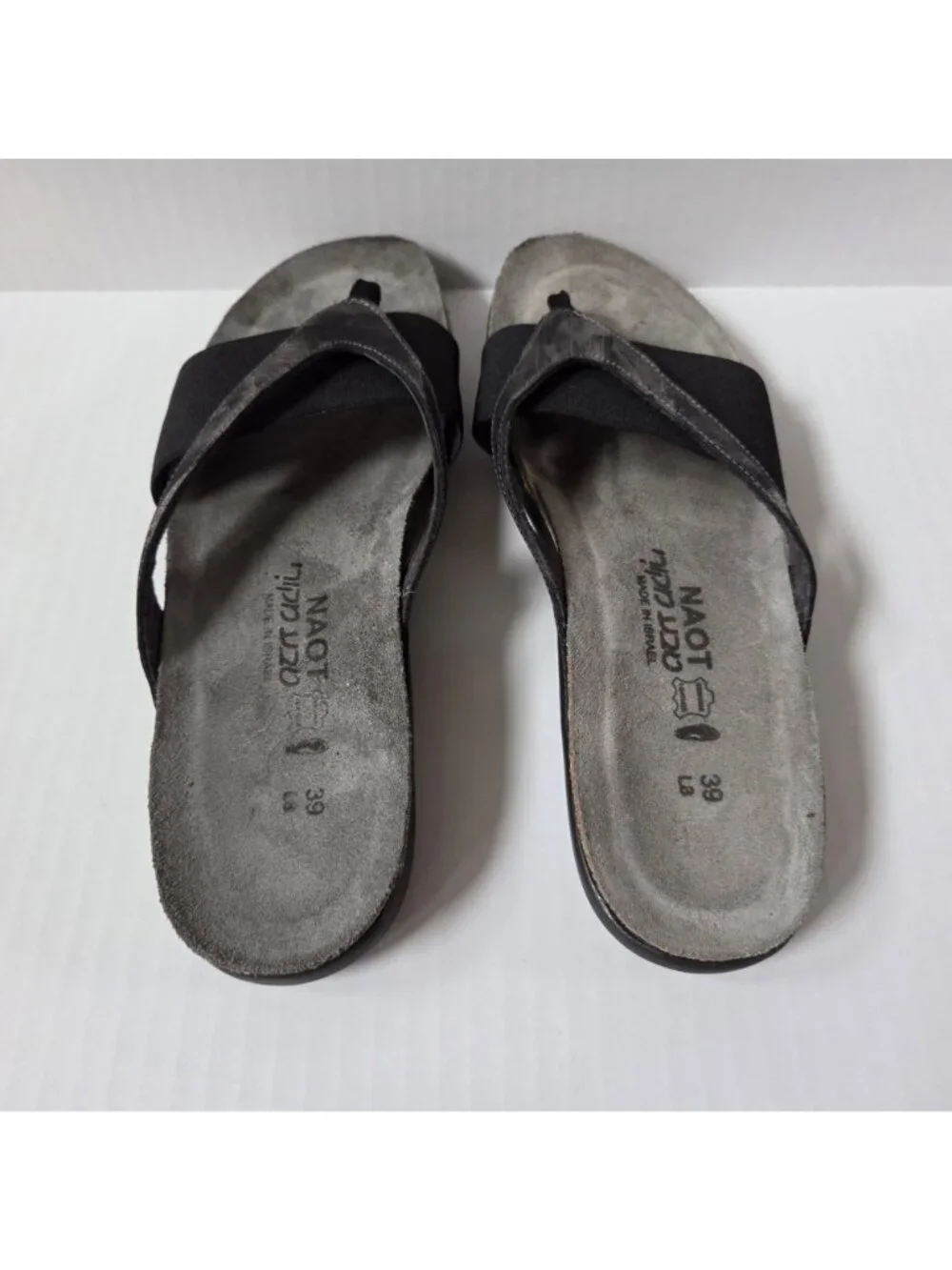 Naot Sandals Womens 39 / 8 Metallic Black Leather Penelope Comfort Flip Flop